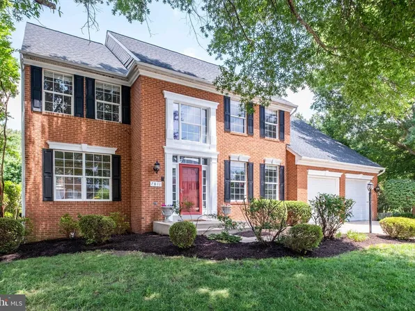 7811 Thornfield Ct, Fairfax Station, VA 22039