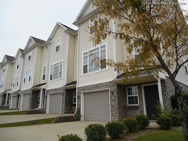 Forest Creek Apartments — Photo 9
