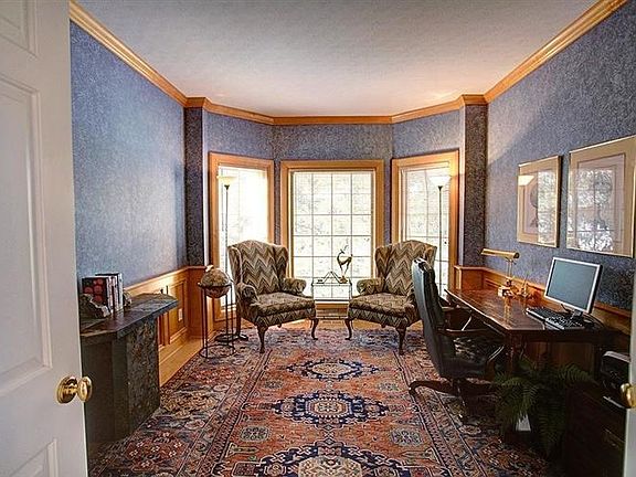 5th image of 1481 Clear Brook Dr