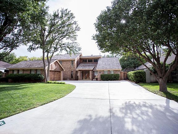 2nd image of 2555 Beech Ln