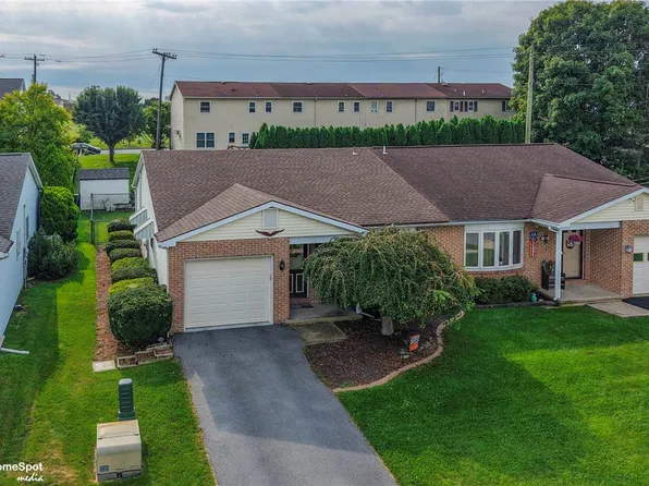 907 Barbara Dr, Coplay, PA 18037