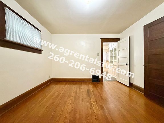 5th image of 919 Rivermet Ave
