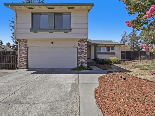 2088 Larchmont Cir, Fairfield, CA 94534