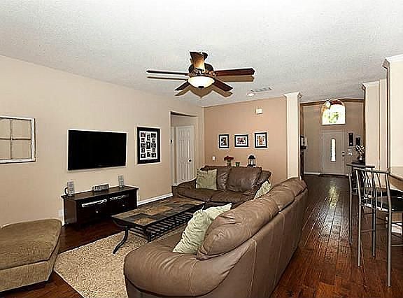 5th image of 2409 High Chapel Ct