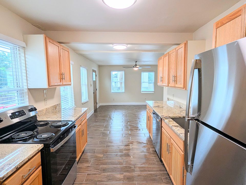 Brand New Granite Countertops and Appliances!