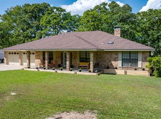 231 Cedarwood Dr, Enchanted Oaks, TX 75156