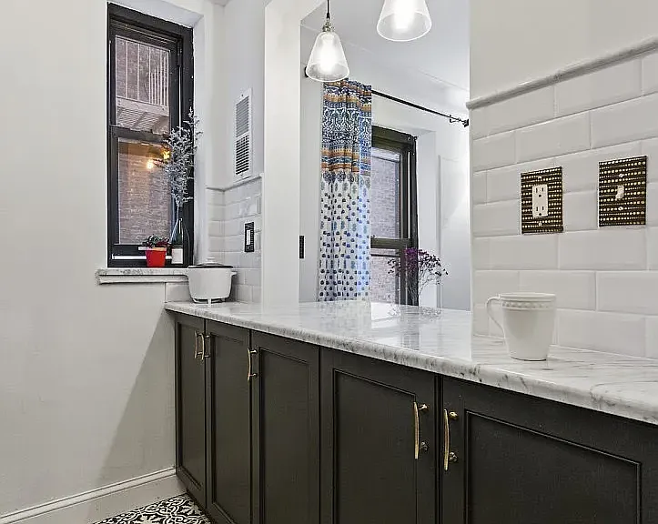 155 W 71st St #2H — Photo 9