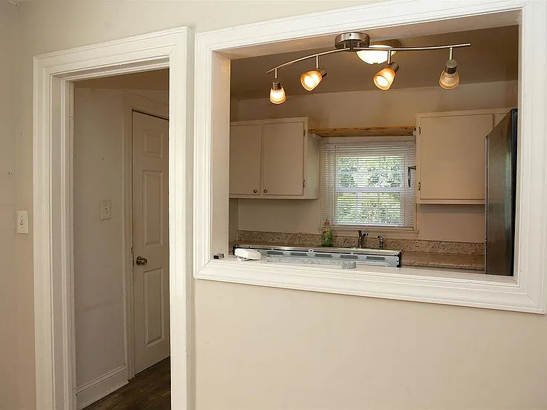 2214 Walker Ave — Photo 31