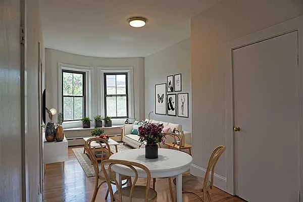 2 bed, $2,850 — Photo 2