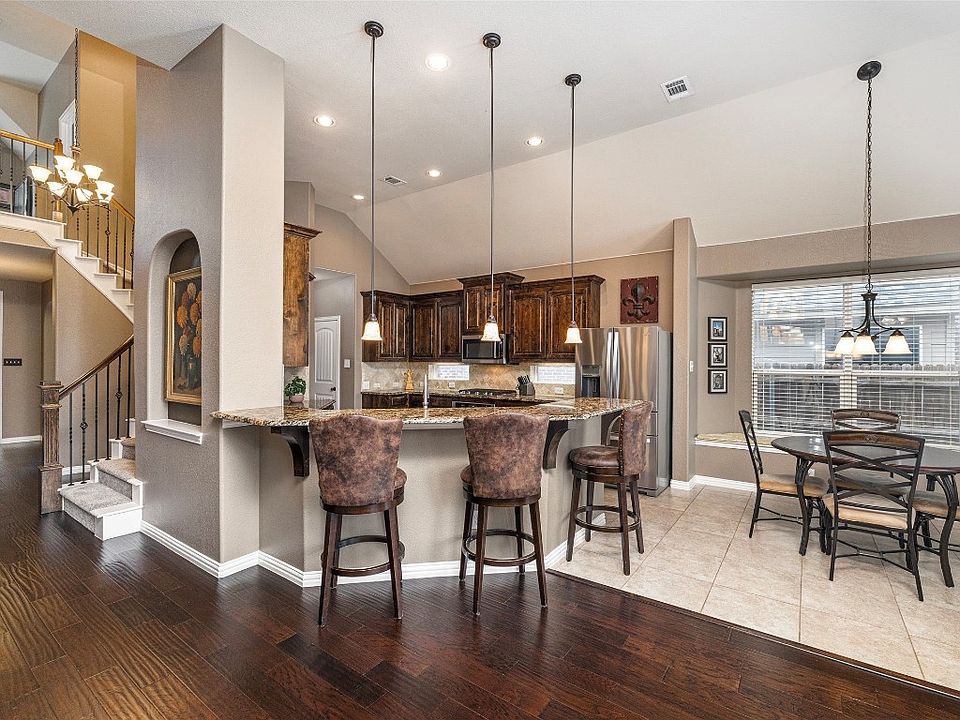 1st image of 2417 Elm Valley Dr