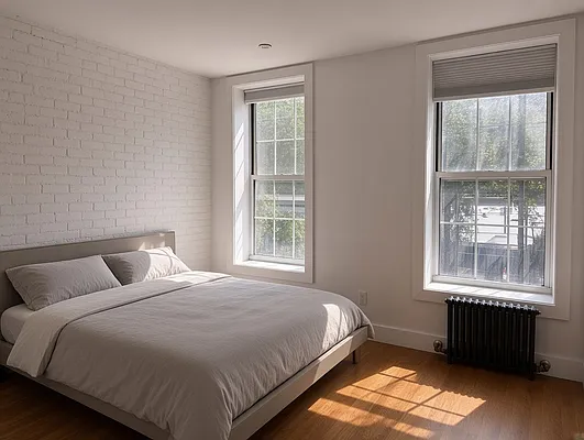 Bedroom, photo 1