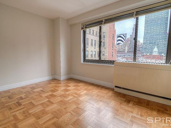 4th image of 330 W 45th St APT 10B