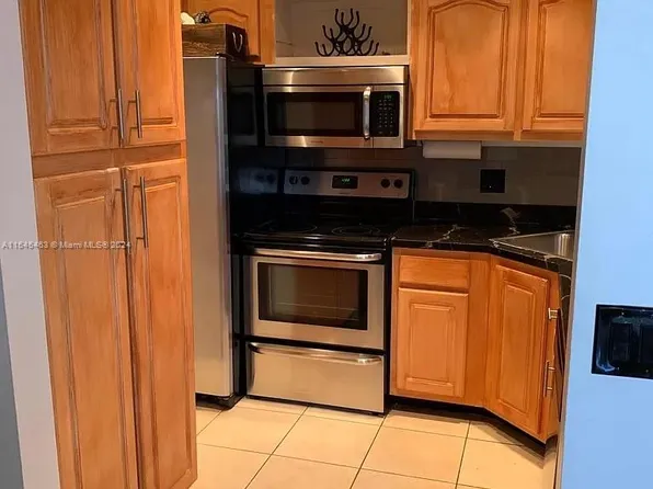 1109 Green Pine Blvd APT A3, West Palm Beach, FL 33409