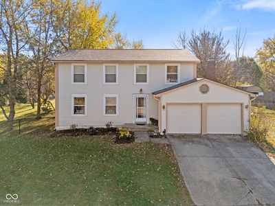 1217 W Greenbriar Dr, Greenwood, IN, 46142
