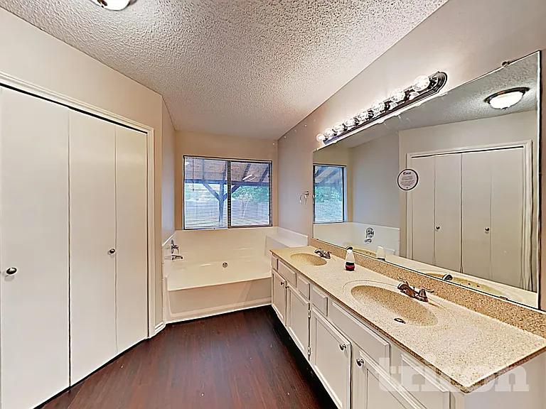 4740 Waxwing Dr — Photo 11