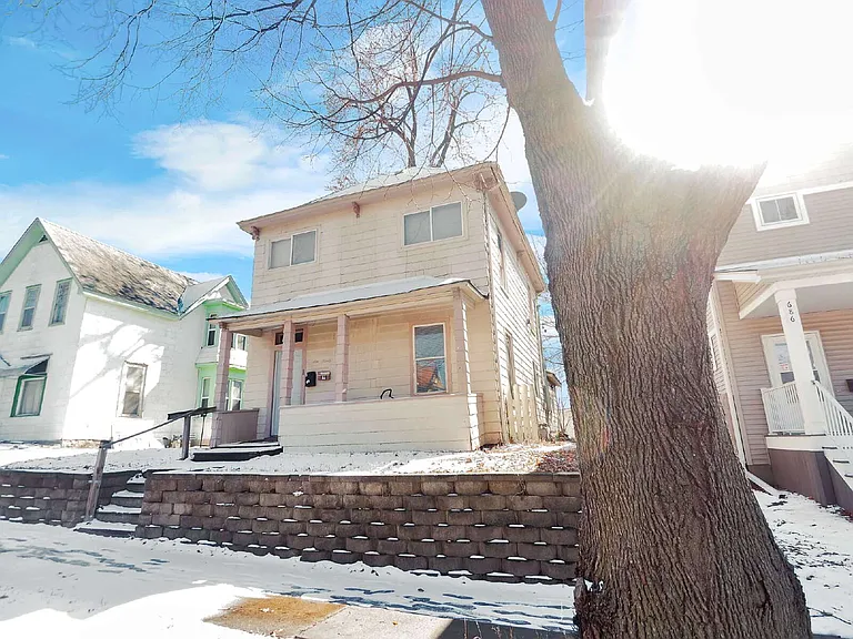 690 York Ave #1 — Photo 3