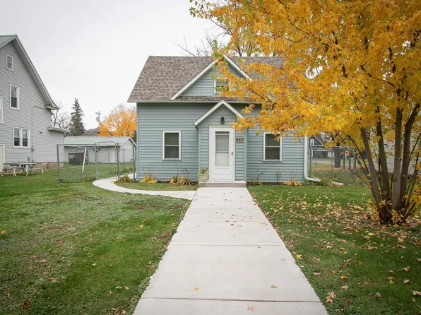 650 W 3rd St, Rush City, MN 55069