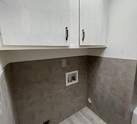 3rd image of 3031 Van Buren Ave