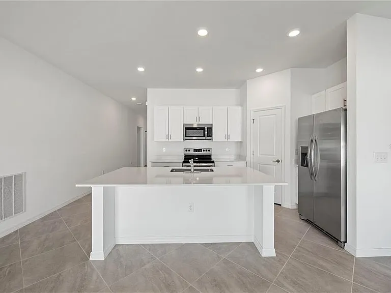 23234 Alaska Ave — Photo 8