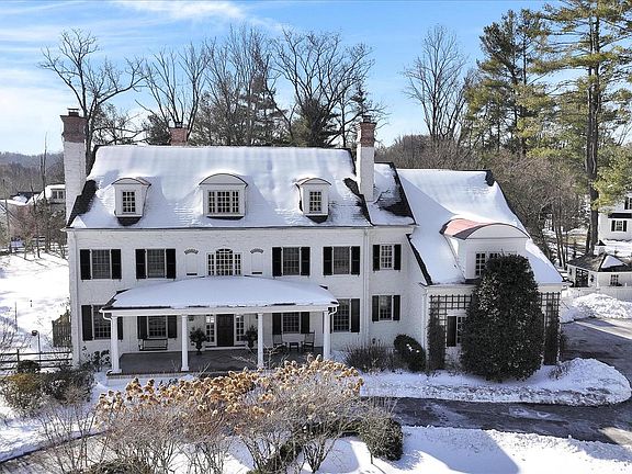 2nd image of 518 Newtown Rd