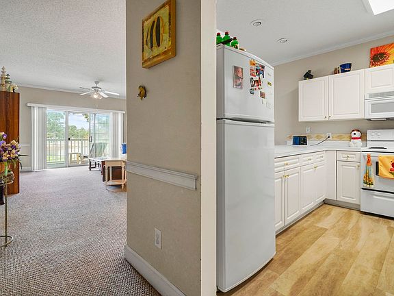 4th image of 4705 Wild Iris Dr. #203