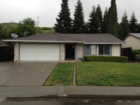 558 Marigold Dr, Fairfield, CA 94533