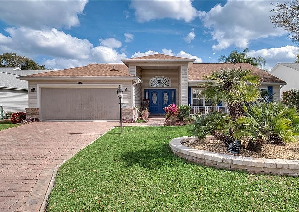 1st image of 25320 Crestwater Dr