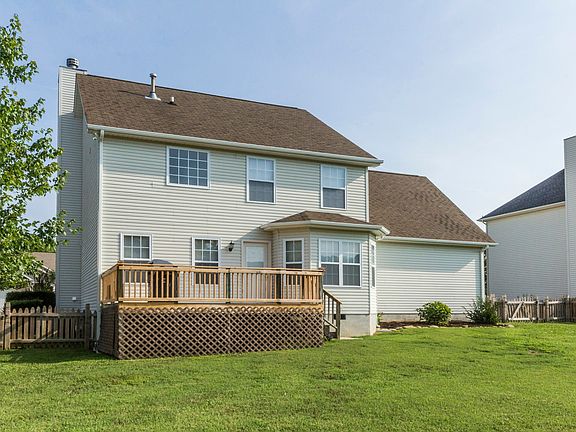 4th image of 858 Paxton Dr