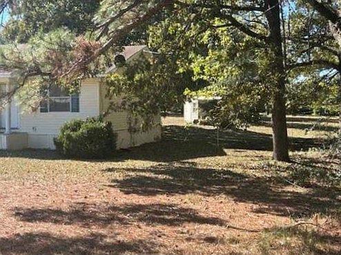 4th image of 71 Hale Ave