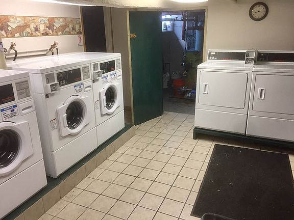 3rd image of 3627 30th St APT 1R