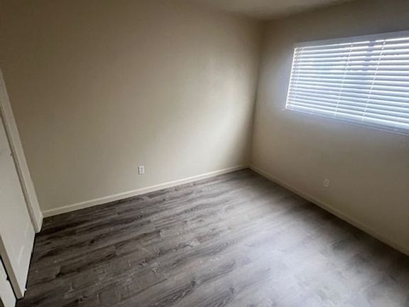 5th image of 703 Iowa Ave #C