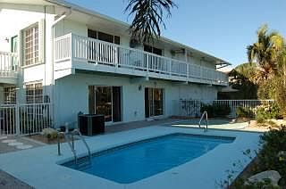 4th image of 103 N Anglers Dr
