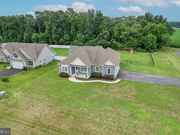 2nd image of 622 Abagail Cir