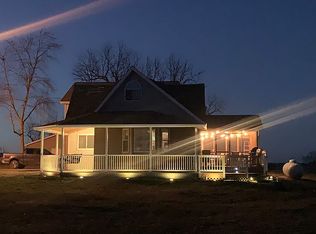 712 N Fulton St, Payson, IL 62360