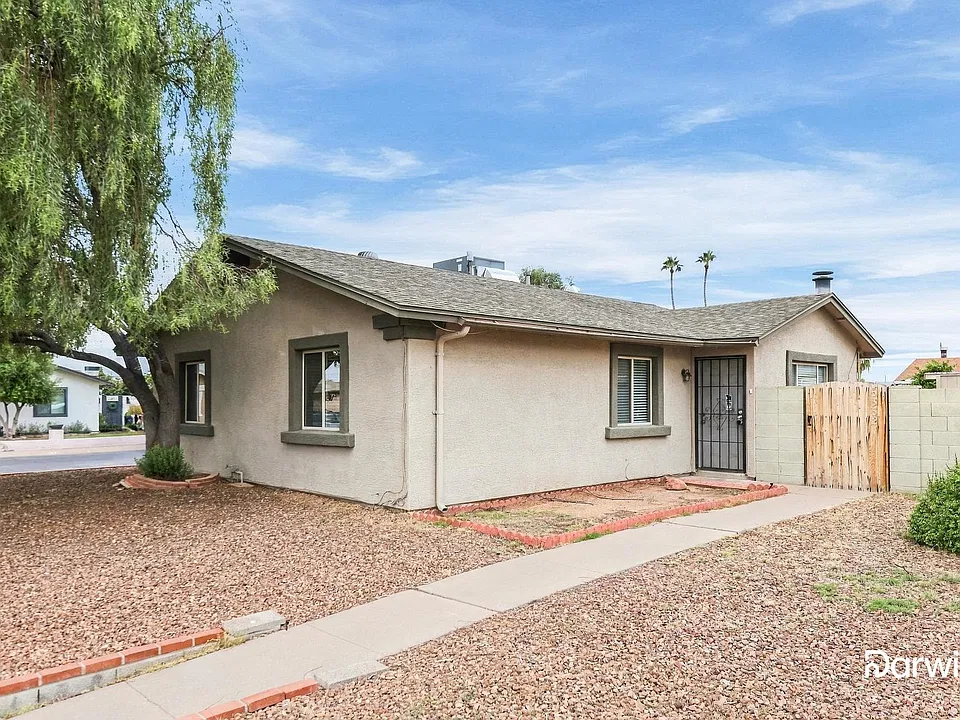5352 W Banff Ln