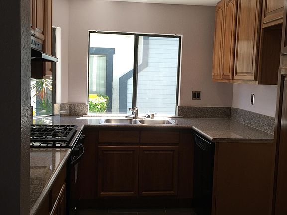 5th image of 13514 Francisquito Ave APT D