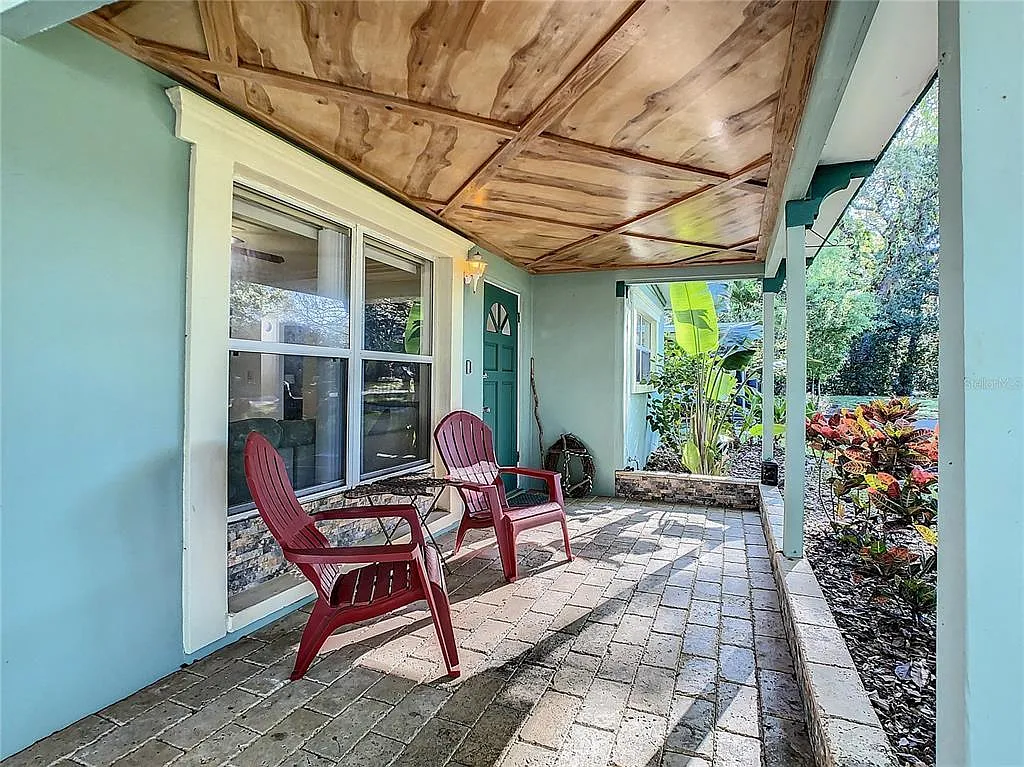 3 bed, 1227 sqft, $2,600 — Photo 2