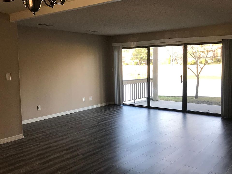 1st image of 7889 Bahia Vista Ct