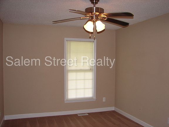5th image of 5901 Damon Ct