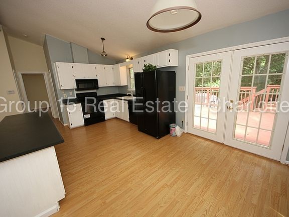 4th image of 10823 Kingfisher Dr