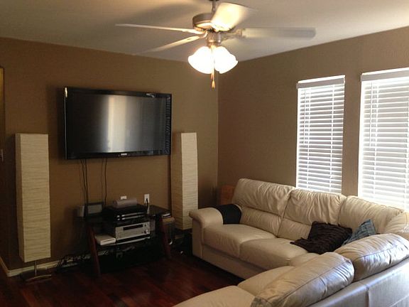 2nd image of 1411 NE Mustang Dr