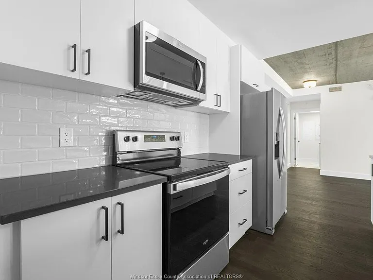 2600 Sandwich West Pkwy #204 — Photo 9