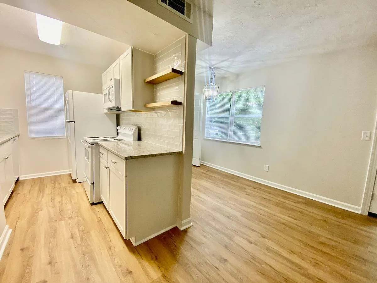 533 Grant Ave — Photo 1