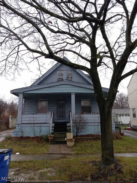 3838 E 143rd St photo 1