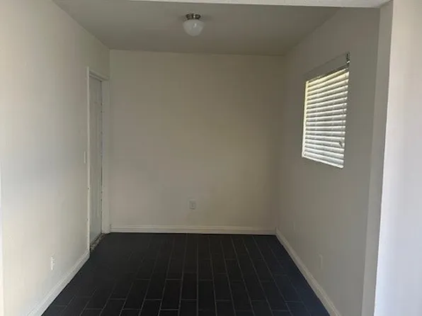 13730 San Martin Rd #B, Victorville, CA 92392