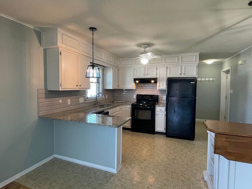 1st image of 34515 Bushnell Ct Unit 11