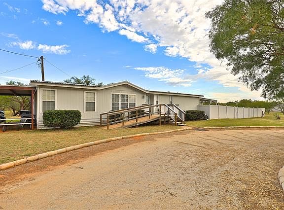3rd image of 1156 County Road 410