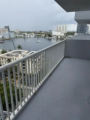 137 Golden Isles Dr #1212 Photo 1