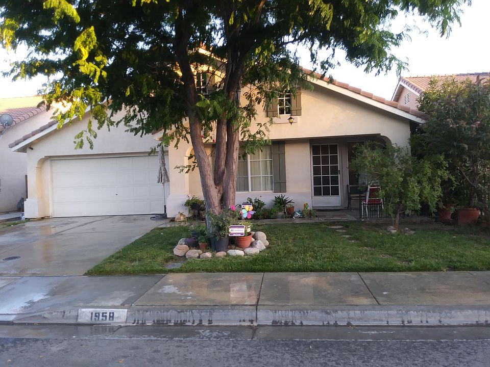 1st image of 1958 Kensington Dr