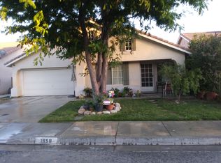 1958 Kensington Dr, San Jacinto, CA 92583